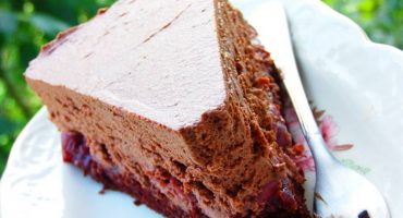 TORTA OD ČOKOLADE I VIŠANJA