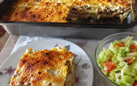 Musaka sa krompirom i mlevenim mesom